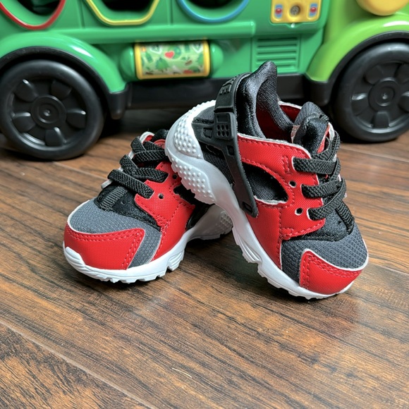 Nike Huarache Toddler Size 2C - Picture 3 of 4